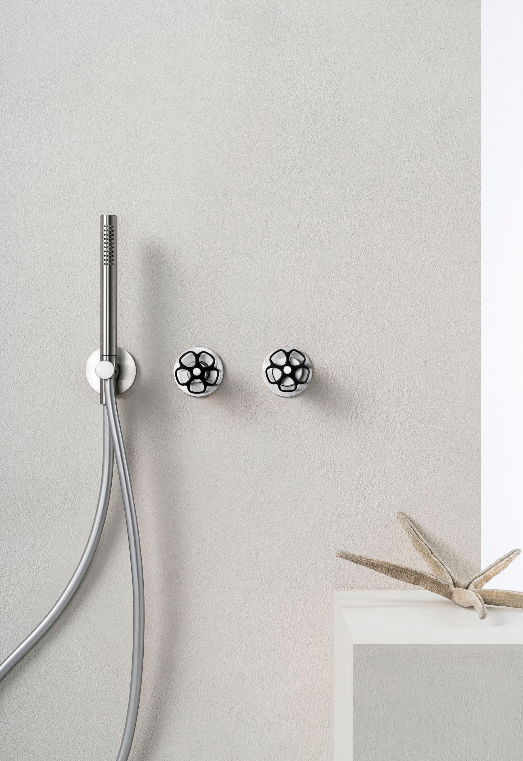 Встраиваемый смеситель для душа с ручным душем QD Magistro Lab Flora ARCH-00039417 - Вид №3