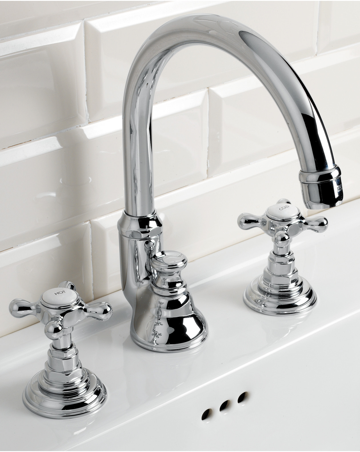 UTAU900A Кран для раковины Austin на 3 отверстия Devon&Devon  - Вид №1