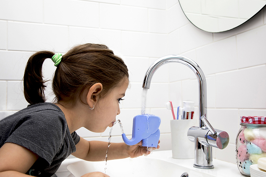 PE619 Емкость для ополаскивания рта jumbo jr. голубая Peleg Design  - Вид №1