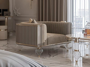 Тканевое кресло с подлокотниками