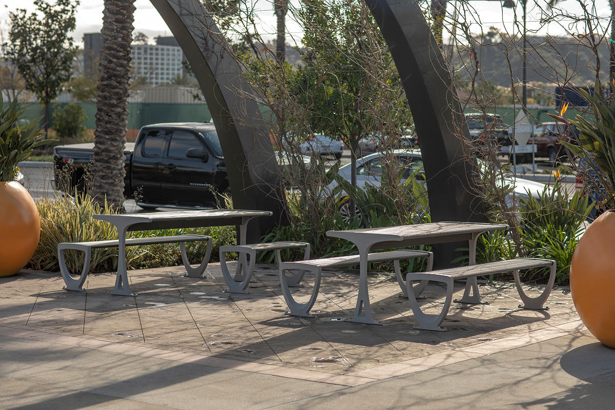 FSRT160 Столовый ансамбль трио  Forms-surfaces  - Вид №10