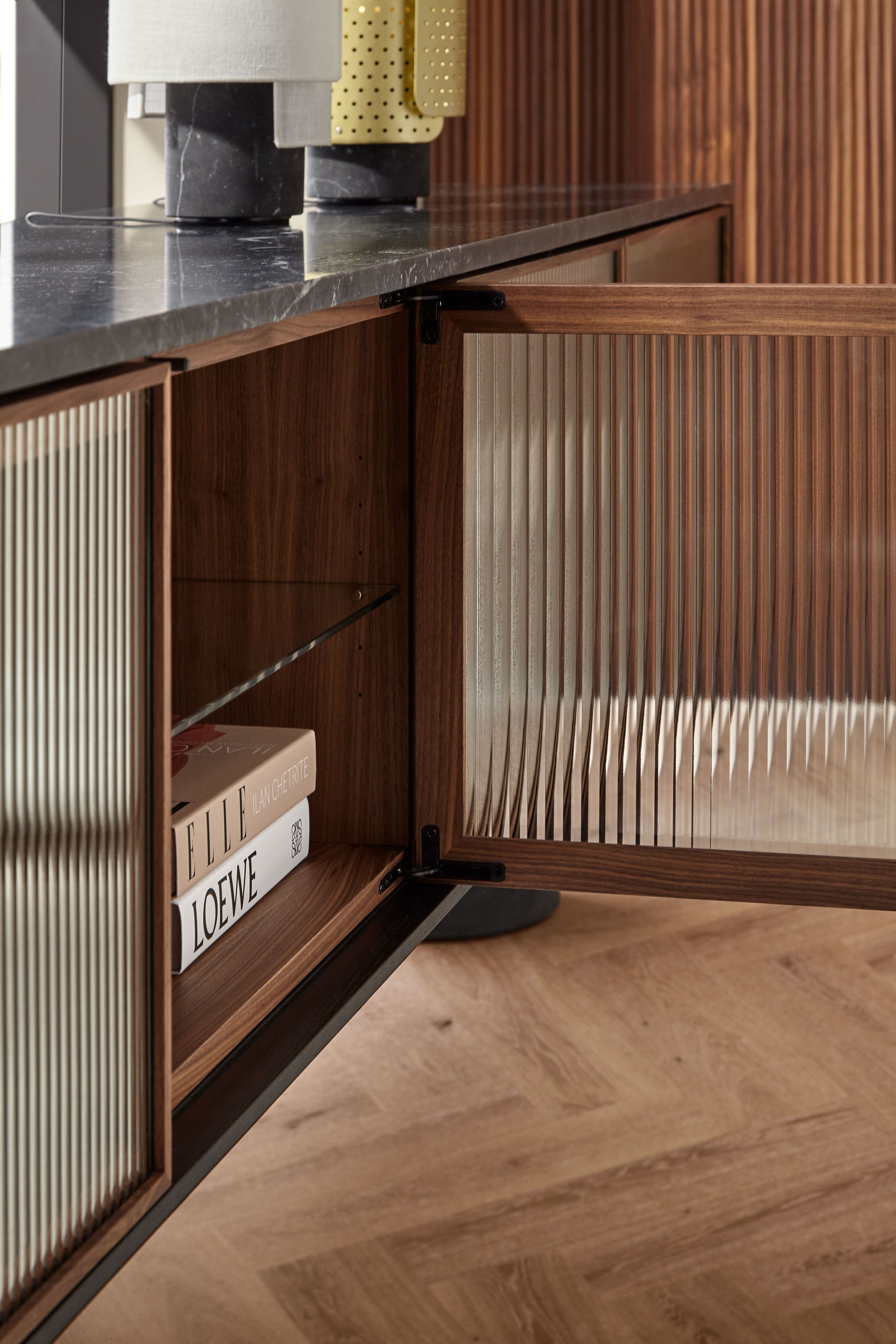 Деревянный шкаф с распашными дверями Punt ARCH-00054972 - Вид №33