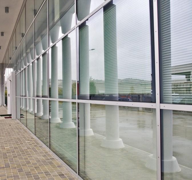 WICONA Структурный фасад со встроенным прижимом Wictec sun-id-1378385 - Вид №2