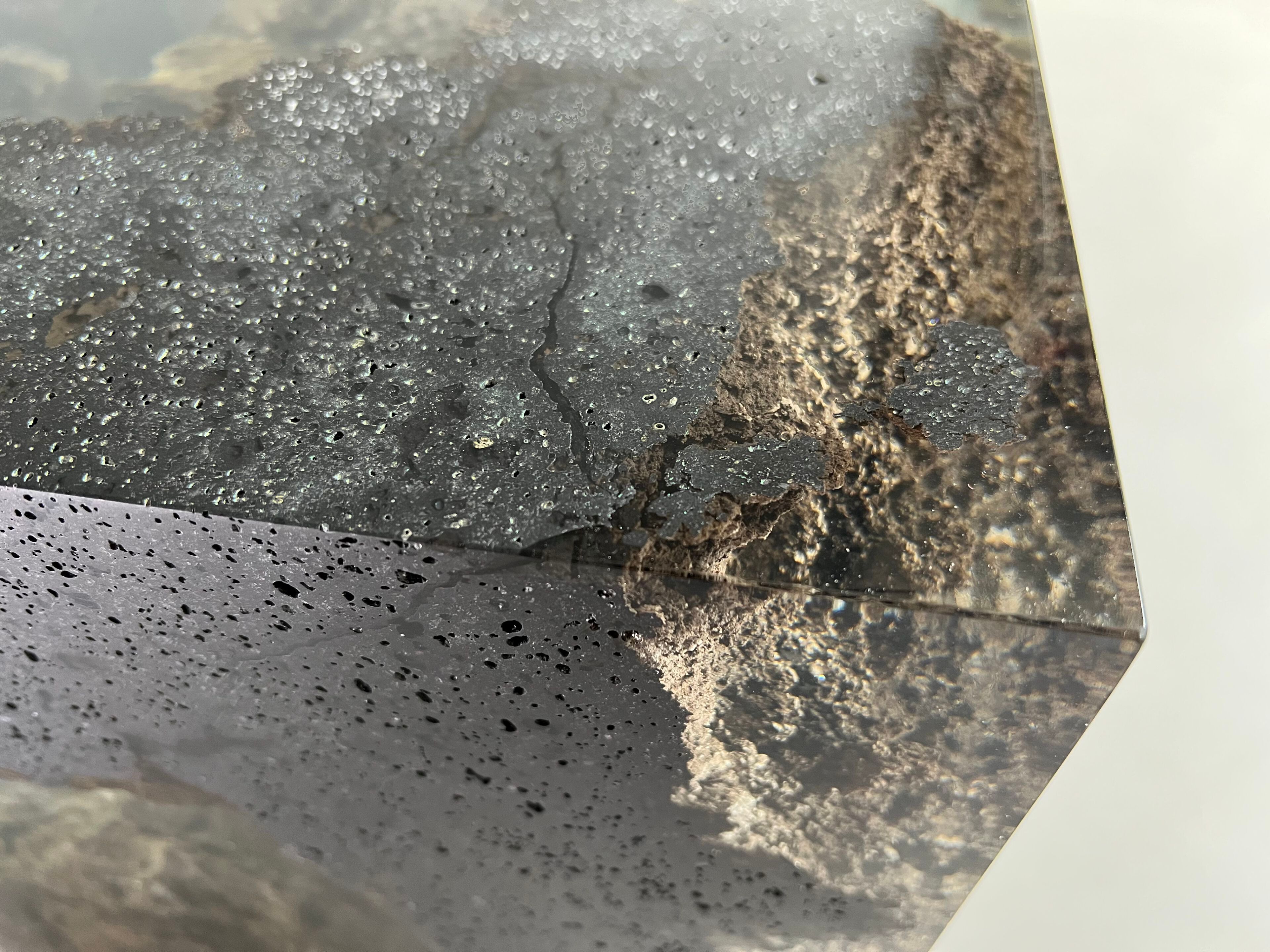 Журнальный столик / табурет из лавового камня и смолы alcarol Geomorphic 2023 ARCH-00118545 - Вид №8