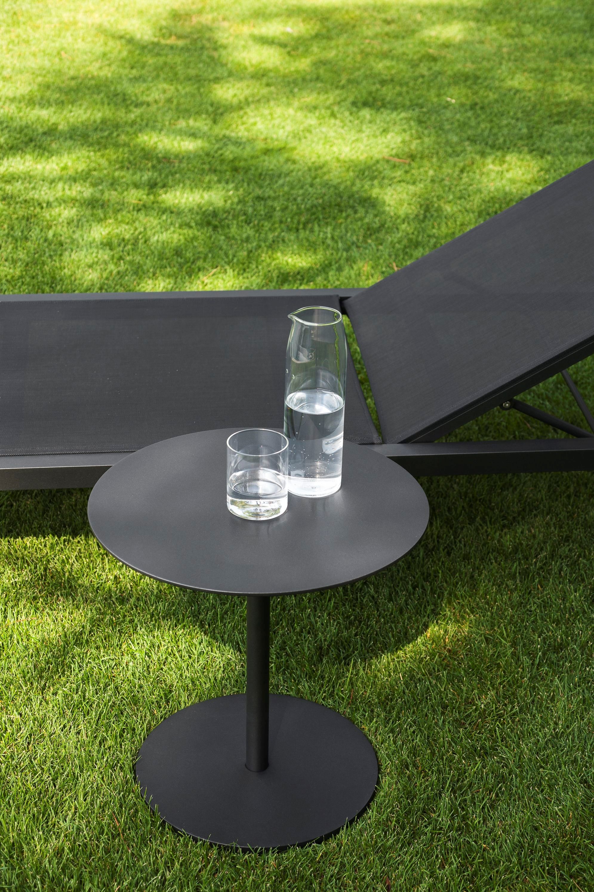 Круглый низкий садовый столик RODA Button ARCH-00081908 - Вид №1