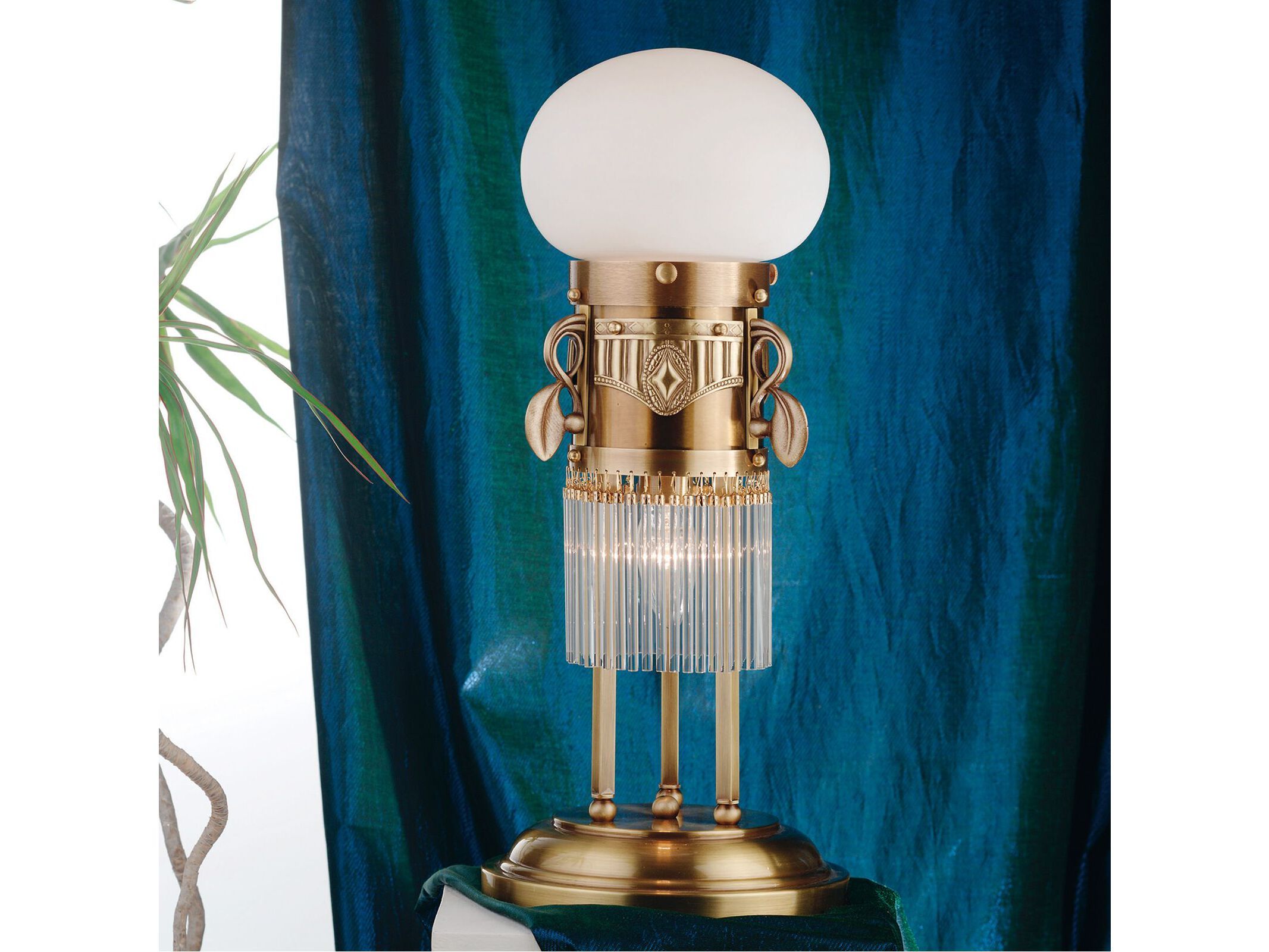 Латунная и стеклянная настольная лампа Orion ARCH-00047562