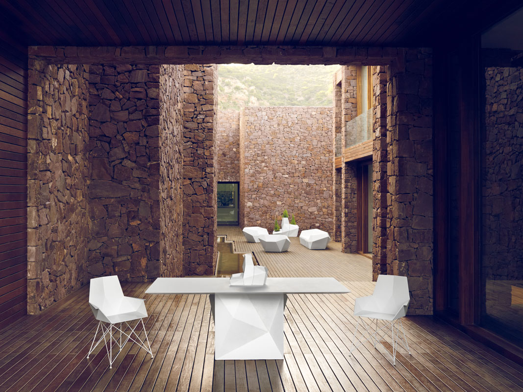 007390 Стол Vondom Faz