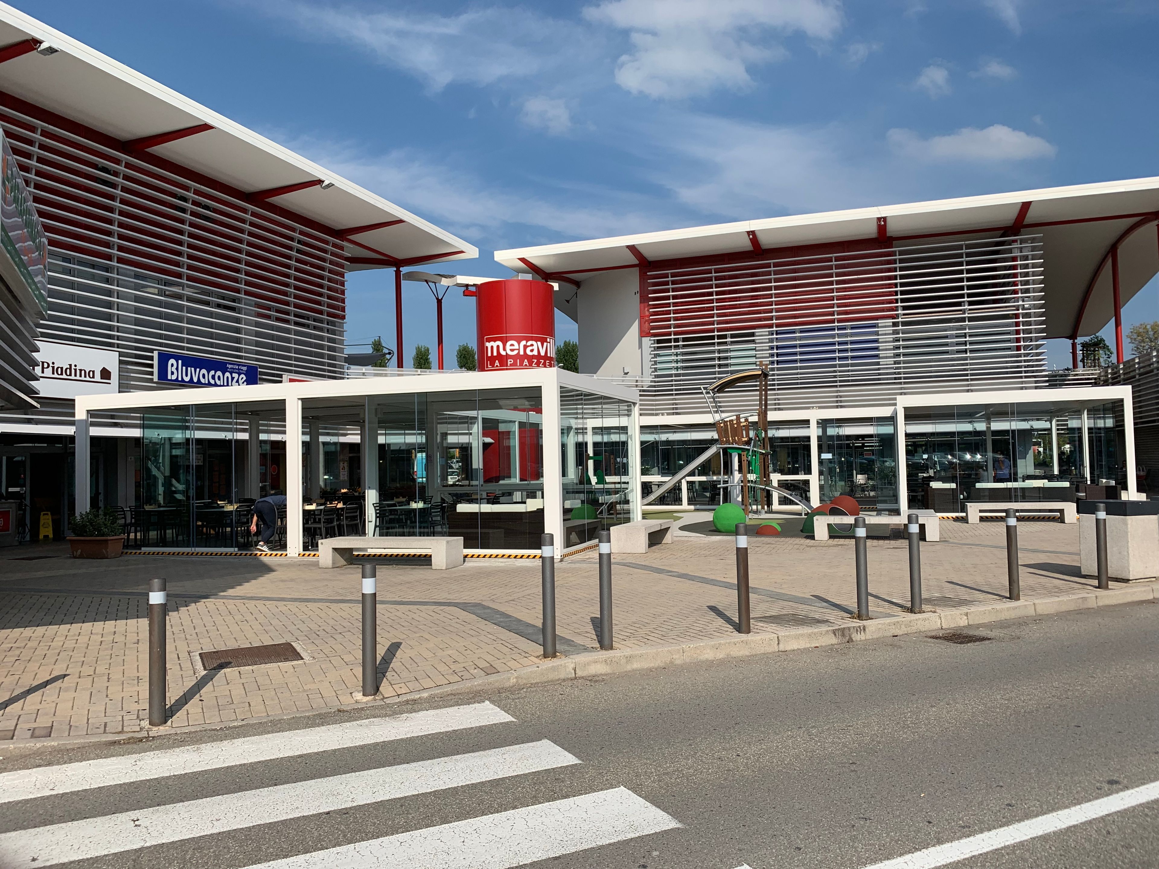 Самонесущая пергола из алюминия с поворотными пластинами STUDIO 66 BLADE 230 ARCH-00000811 - Вид №2