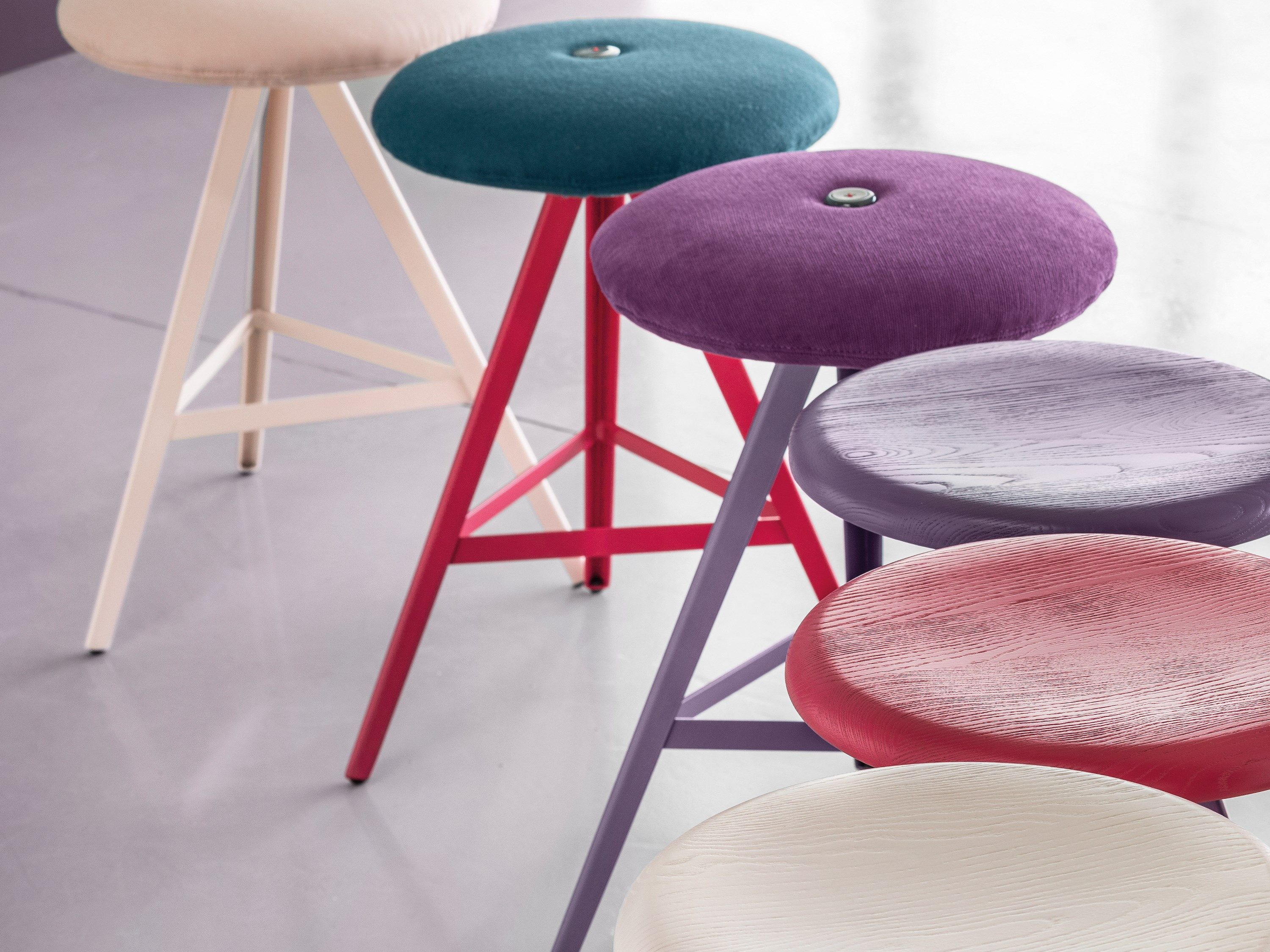 Деревянный табурет TrabA' Aky ARCH-00050449 - Вид №3