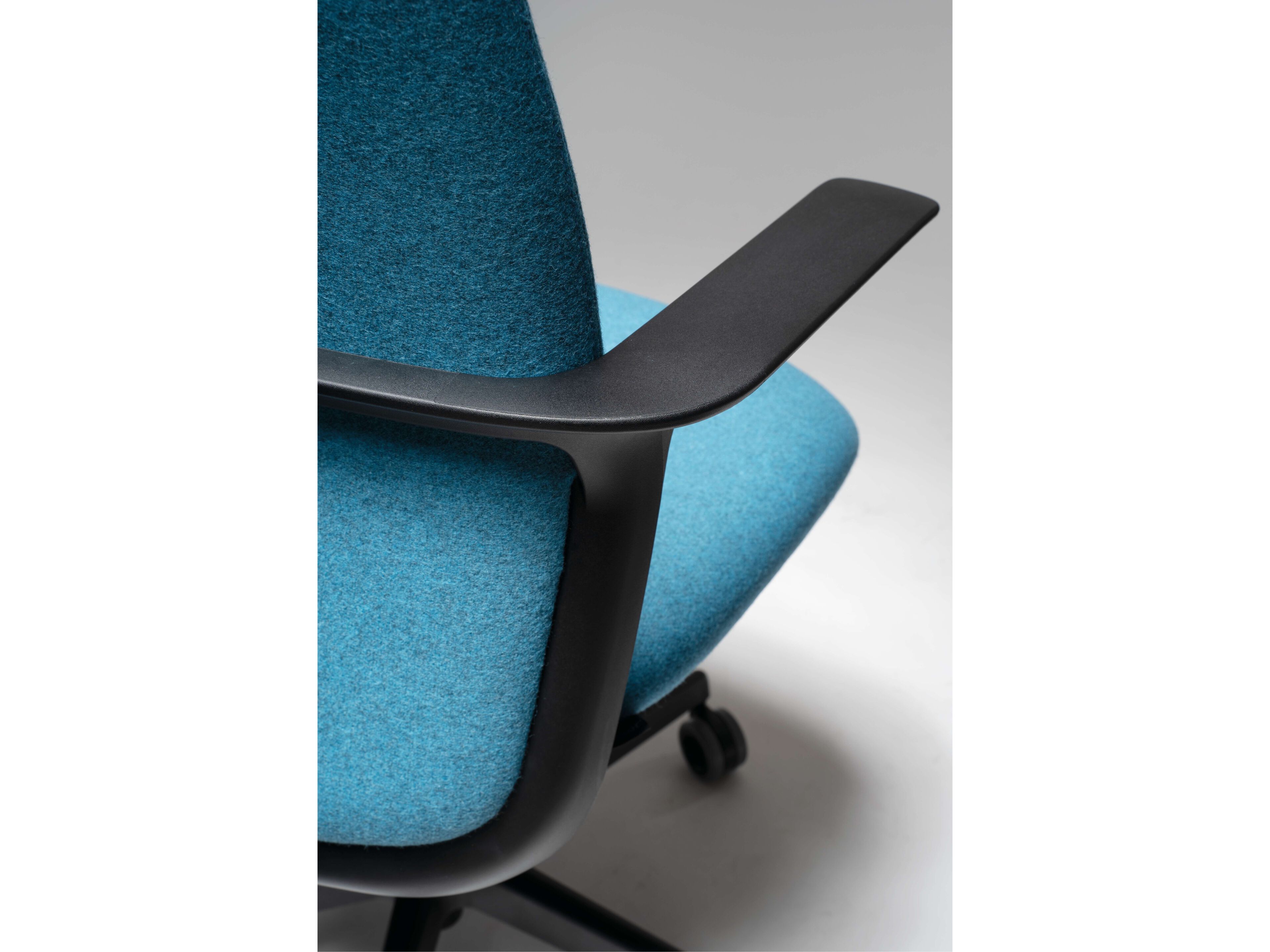 5-спицевое вращающееся офисное кресло AP Factor Queens ARCH-00078471