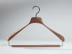 Toscanini Вешалка из орехового дерева Light design - american walnut