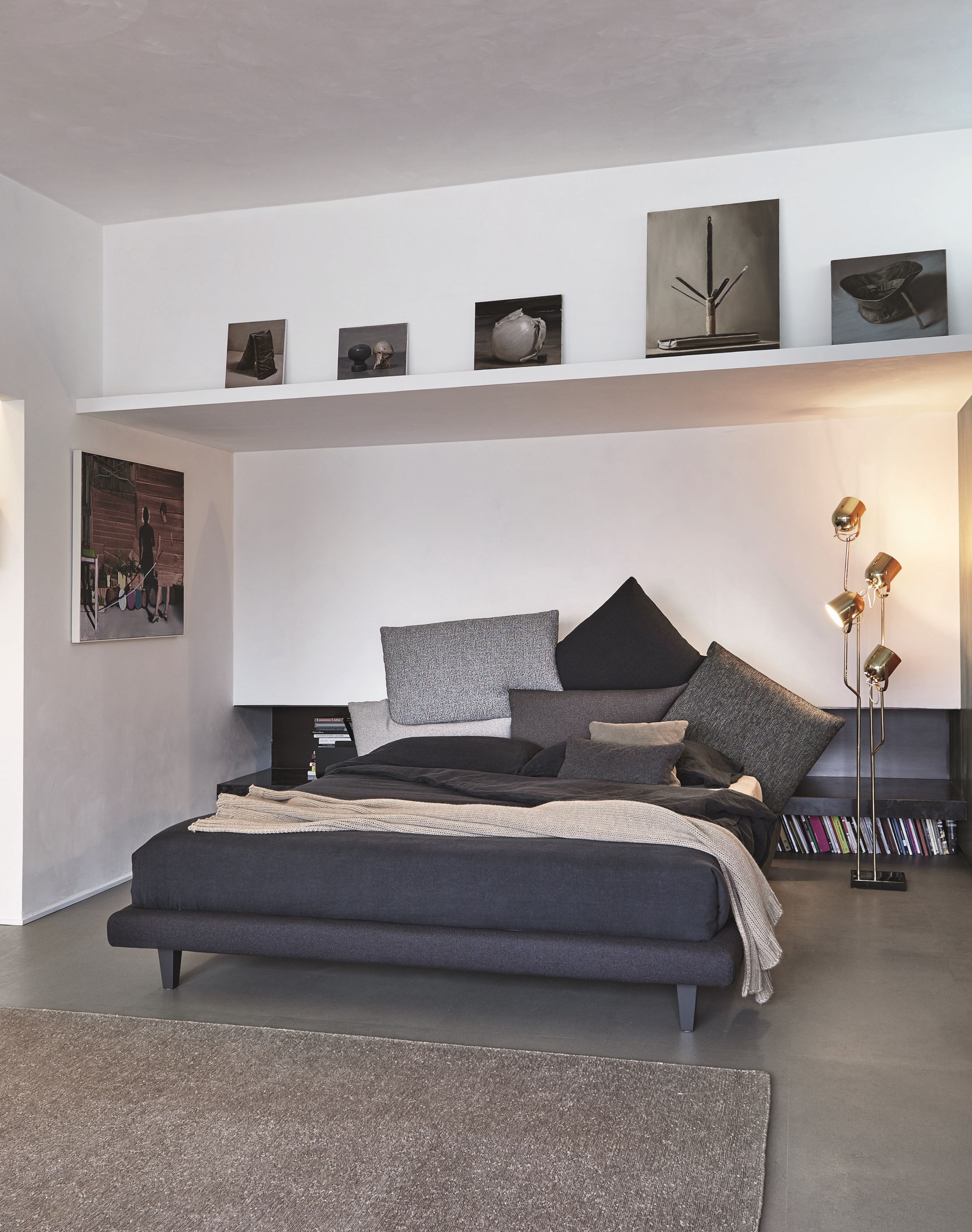 Двуспальная кровать из ткани с мягким изголовьем BONALDO Picabia ARCH-00086295 - Вид №1