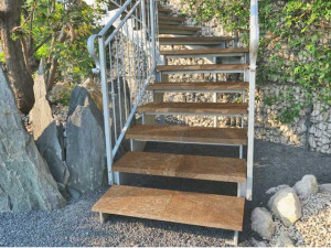 Напольное покрытие / Напольное покрытие из керамогранита с эффектом камня