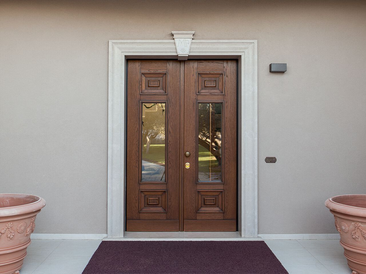 Бронированная входная дверь с открытыми петлями Oikos Evolution ARCH-00099638 - Вид №3