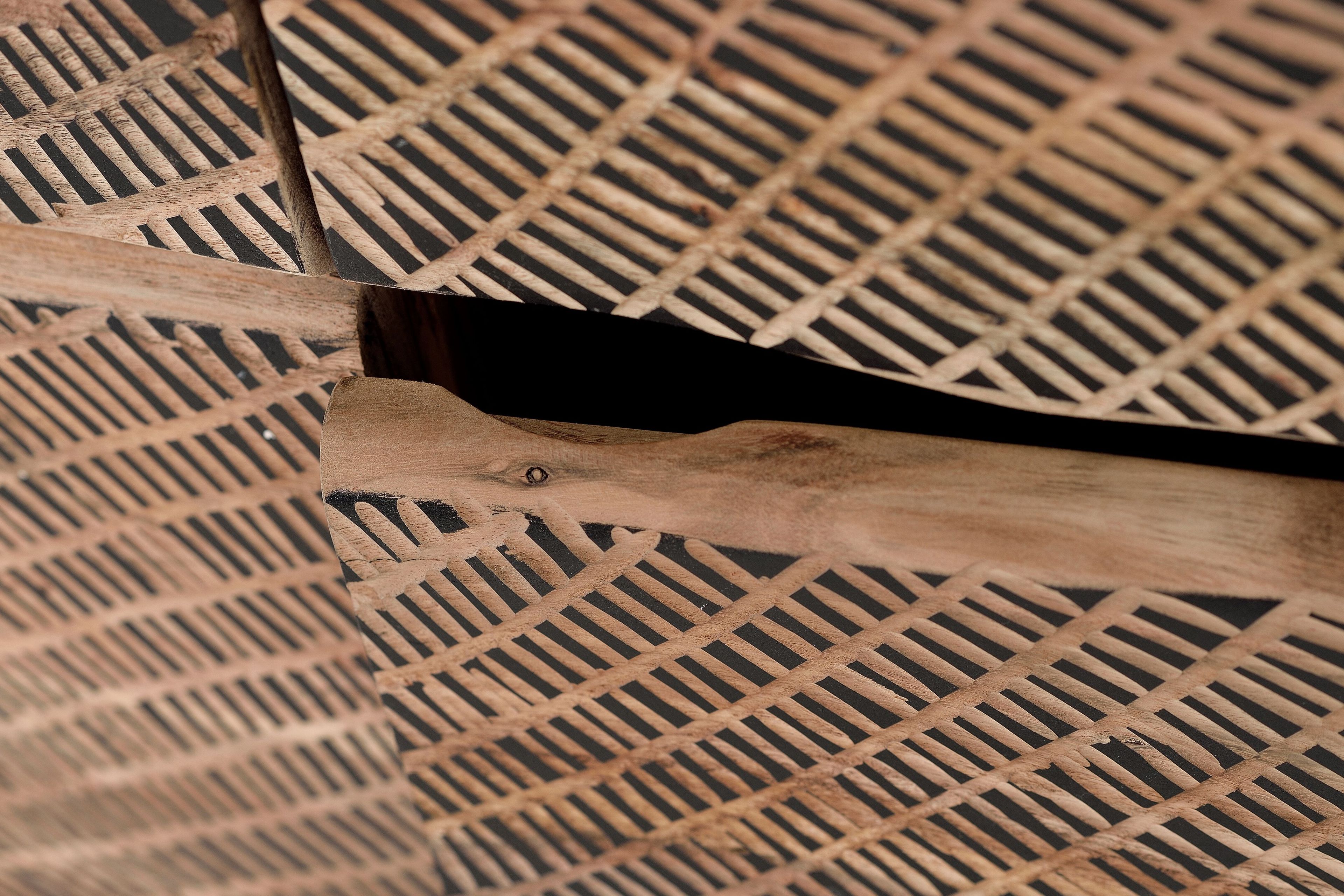 Шкаф из акации с распашными дверями Giner y Colomer Yakarta ARCH-00144263 - Вид №11