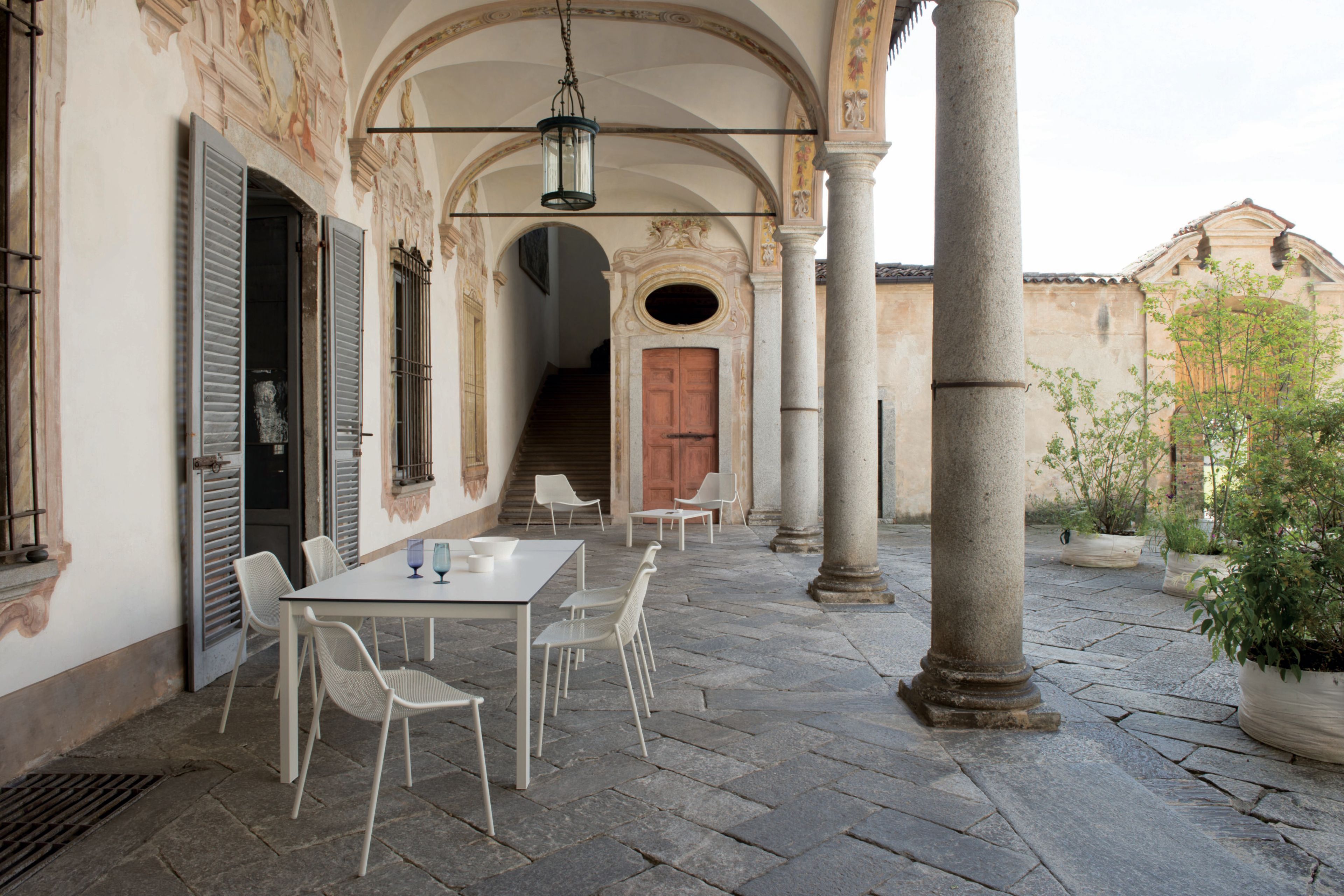 Раздвижной стол в HPL emu круглый ARCH-00074802 - Вид №2