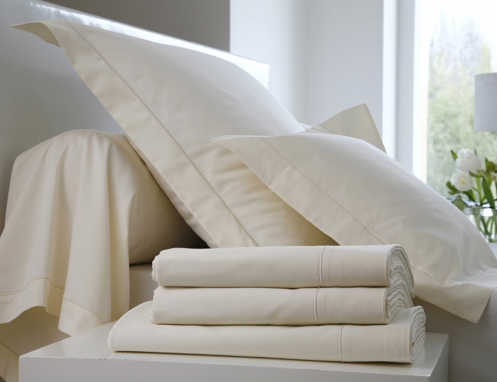 PLAIN_NA_200 КПБ 200/220 прост 280/320 2 нав 50/75 сатин 280TC (в подарочной коробке) Blanc des Vosges Santreyd 