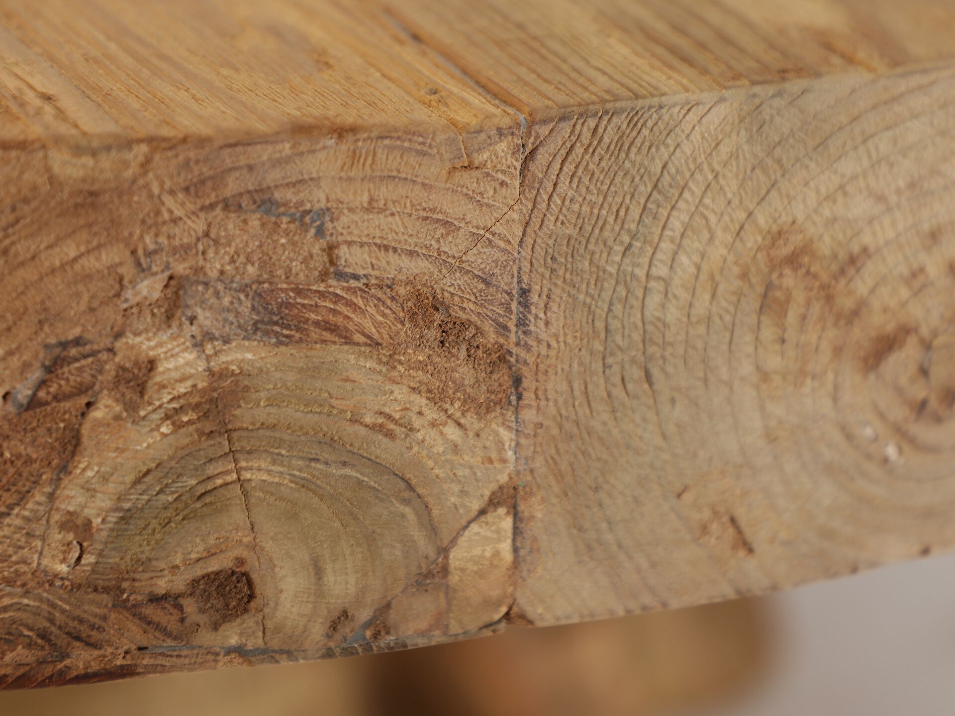 Круглый журнальный столик из массива дерева Vical Home Nysted ARCH-00122298 - Вид №5