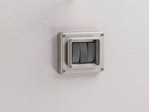 Пластина для розеток и выключателей из натурального алюминия