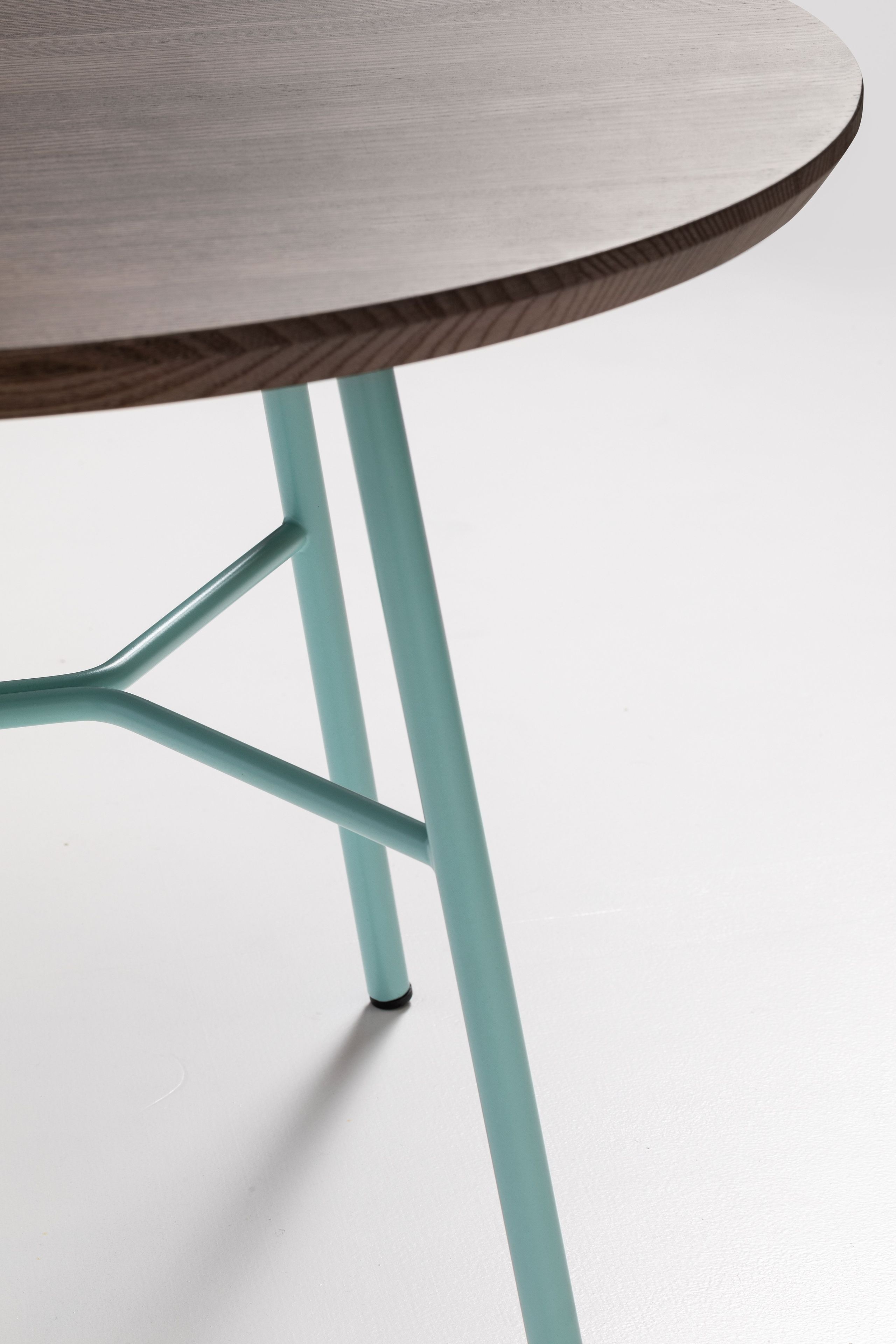 Круглый низкий журнальный столик в HPL TrabA' YUKI ARCH-00040429 - Вид №4