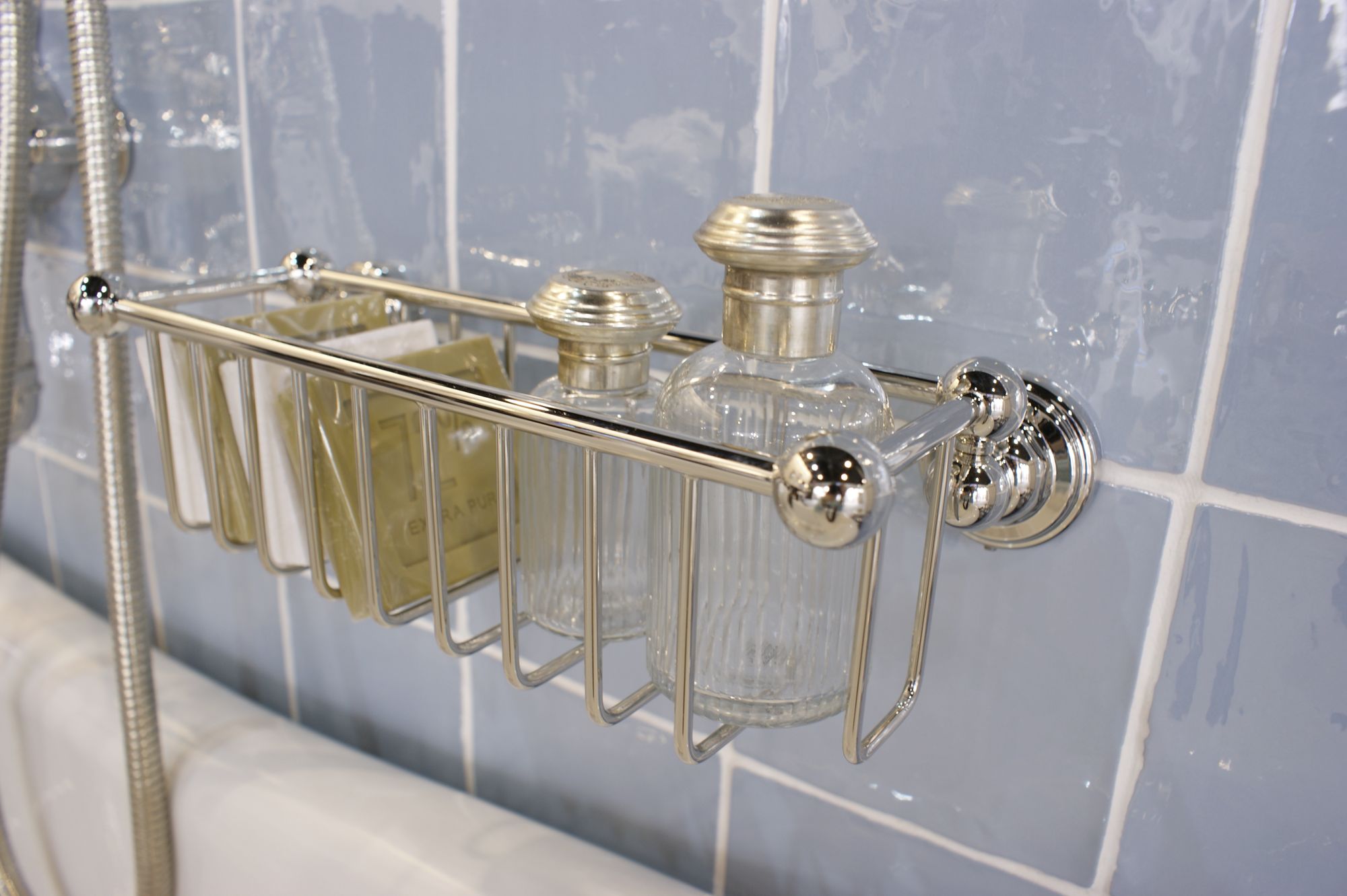 Traditional bathrooms Шампунь P&R / корзина для бутылочек Pr6951  - Вид №1