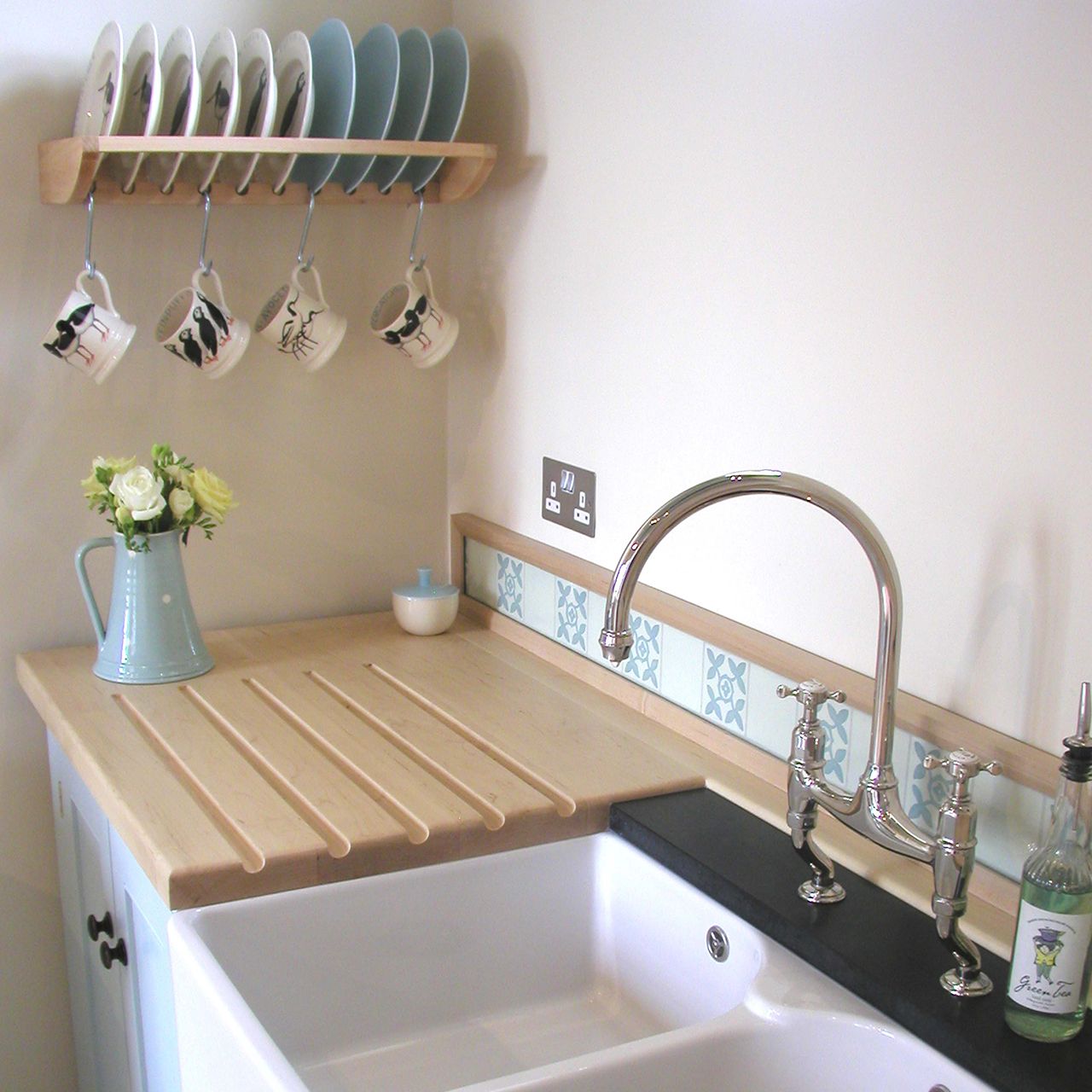 4192 Установленный на палубе ионический камень с перекрестными ручками Traditional Perrinandrowe - Вид №2