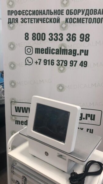 52367 Аппарат микроигольчатого фракционного РФ лифтинга с вакуумом и золотым напылением игл мод. A2-1 (Frax KC20) Mychway  - Вид №7
