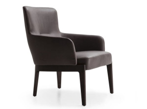 Кресло с подлокотниками