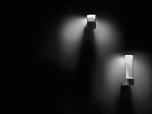 Алюминиевый и поликарбонатный светодиодный наружный настенный светильник