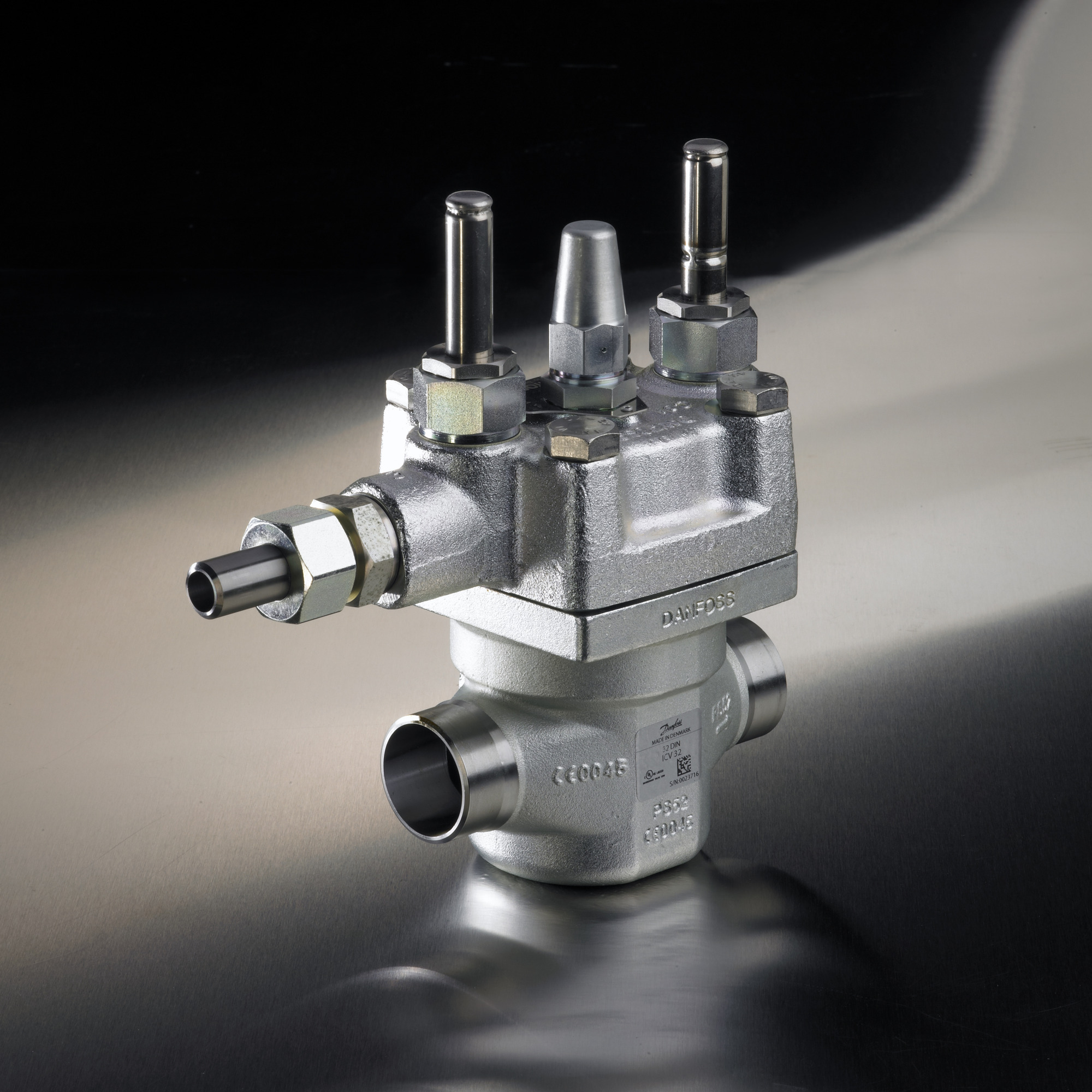 Danfoss ICLX — двухступенчатые клапаны ICLX 32 (D 32) Клапан соленоидный 027H3040  - Вид №8