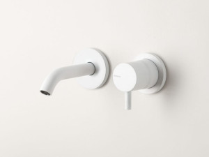 Настенный однорычажный смеситель для раковины