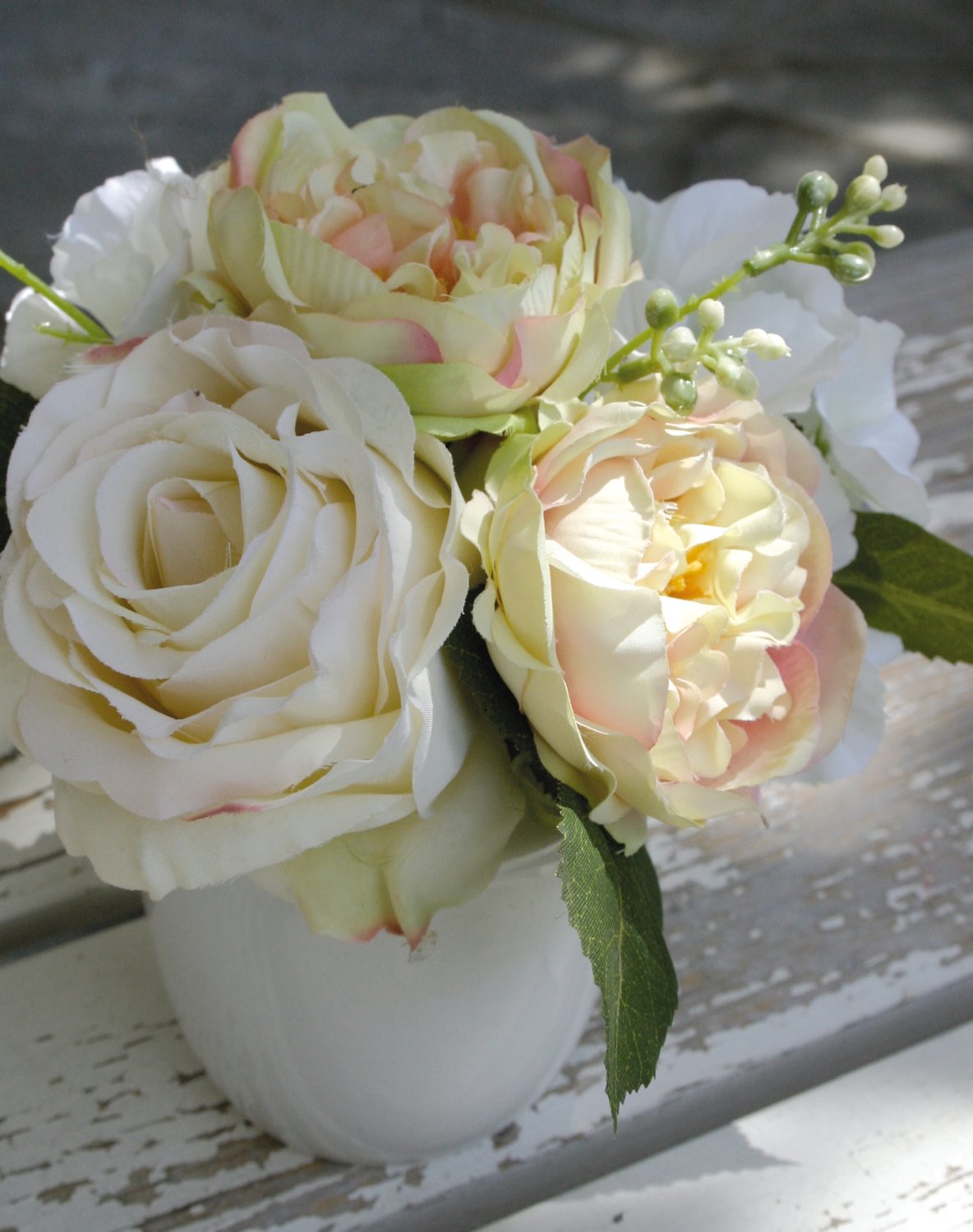 2292 788 a3 Композиция из искусственных пионов в керамическом горшке, 17 см, бежево-зеленая H-andreas  - Вид №2