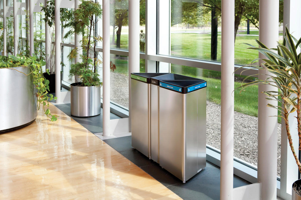 FSRT184 Триада мусор и контейнер для вторичной переработки  Forms-surfaces  - Вид №6