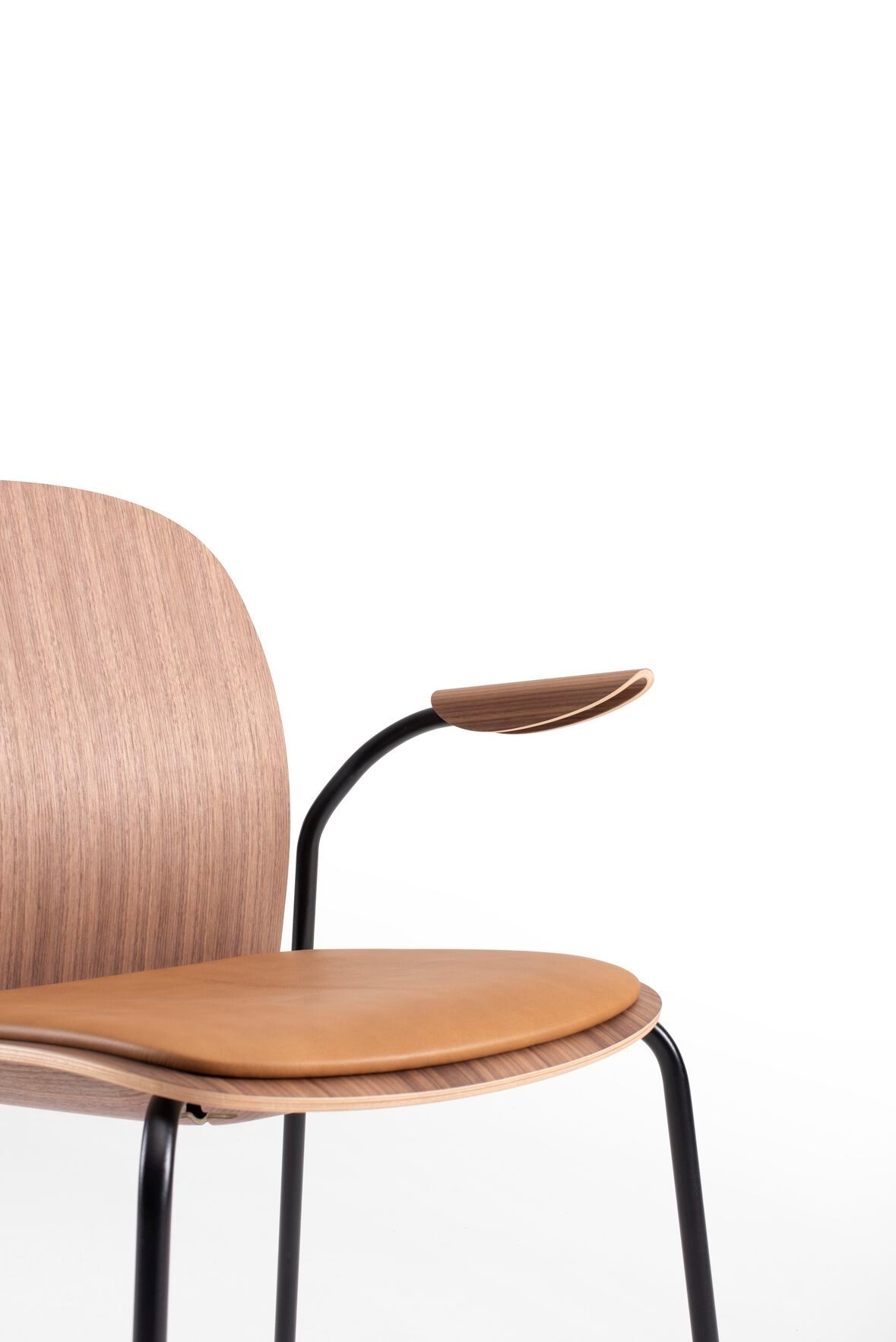 Штабелируемый стул из грецкого ореха с мягким сиденьем Gazzda Book ARCH-00092588 - Вид №2