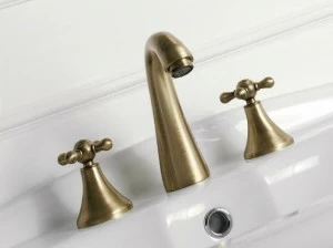 ZAZZERI Смеситель для раковины на 3 отверстия с отдельными розетками Mille