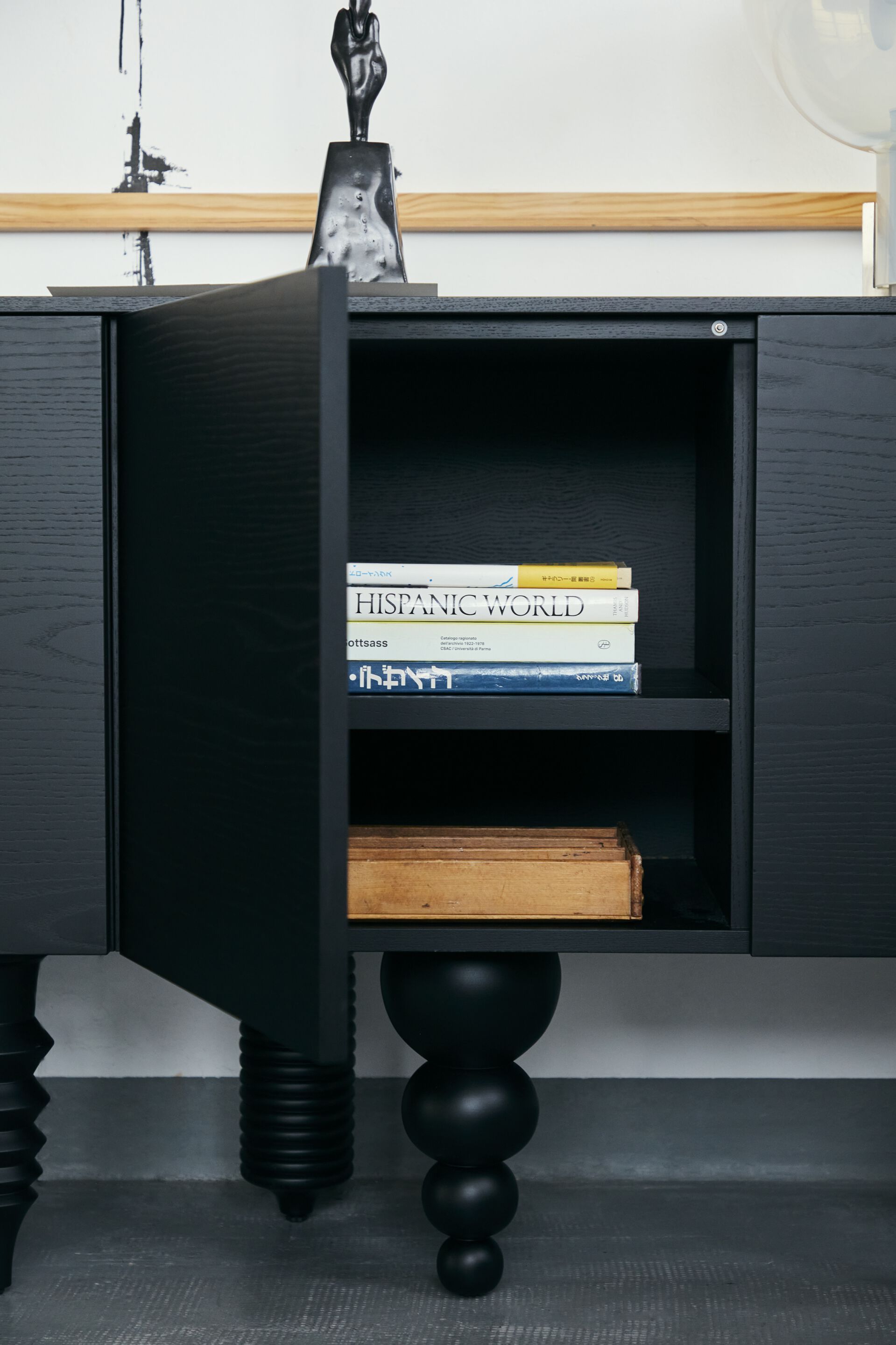 Шкаф из шпона ясеня с распашными дверями BD Barcelona Multileg ARCH-00094619 - Вид №8