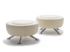 Круглый кожаный пуф