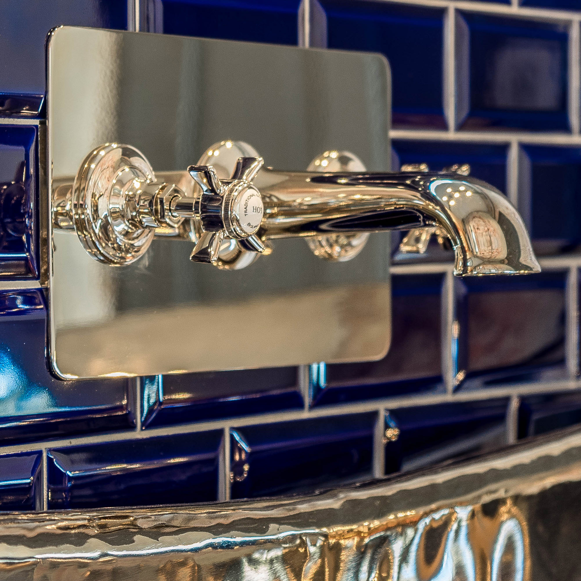 Traditional bathrooms АНГЛИЯ Кран для заливной горловины на 3 отверстия Tb373.414.nk  - Вид №1