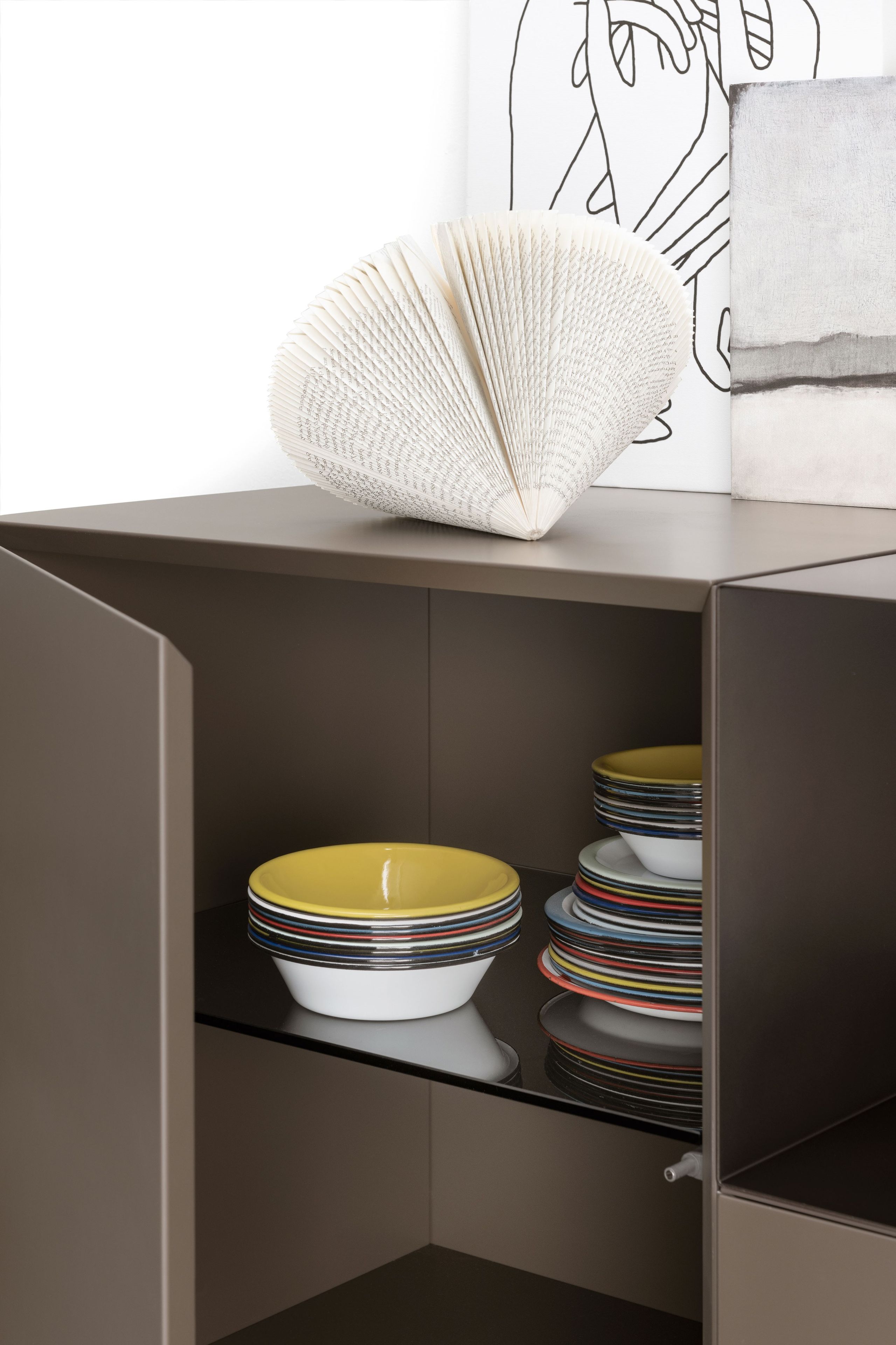 Деревянный шкаф со встроенным освещением Kristalia Avenue ARCH-00031009 - Вид №1