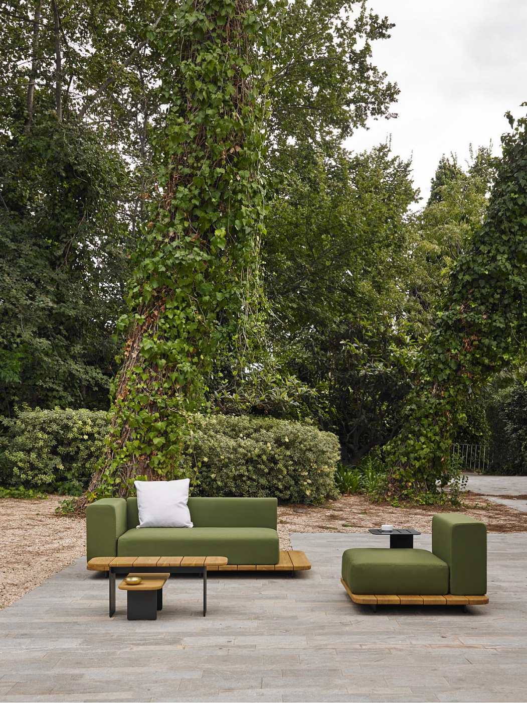 106932 Кресло на деревянной базе 7704502 Point Pal POINT1920