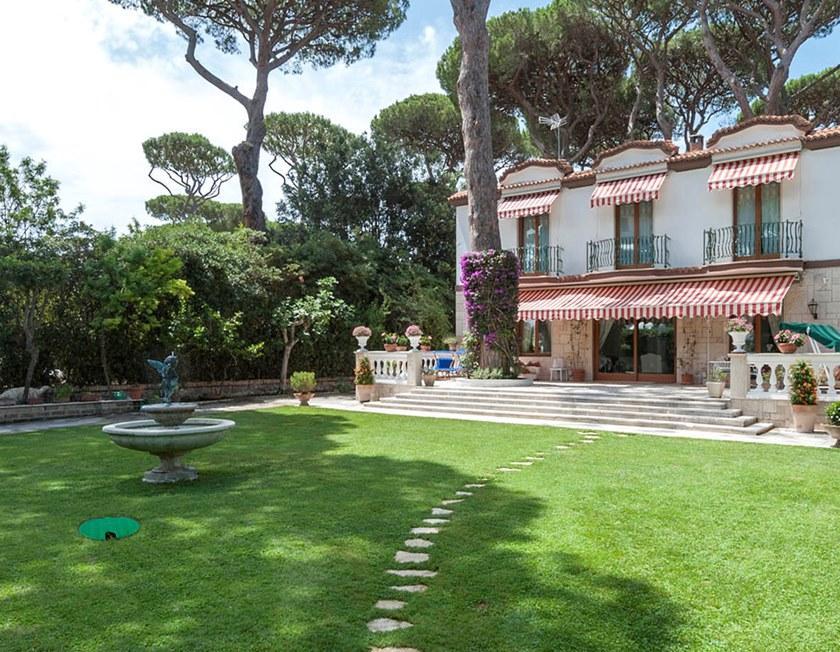 First Corporation Садовый колодец с клапаном незамерзания и крышкой First plast Pza200 - Вид №2