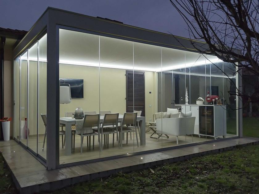 L'Officina by Adami Пристроенная пергола со стеклом и каналом для сбора воды sun-id-1377483 - Вид №1