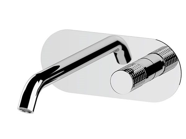 Однорычажный настенный смеситель для раковины с пластиной Remer Rubinetterie Celebrity ARCH-00093607