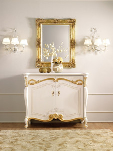 Прямоугольное зеркало с рамой стены