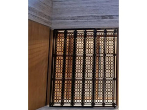 Металлическая перегородка