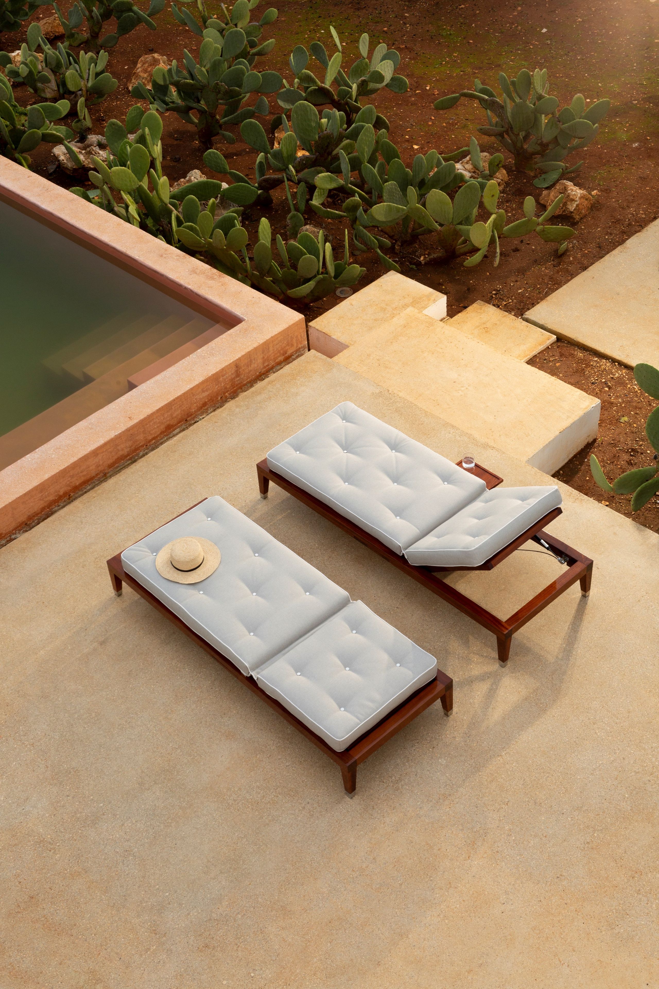 Садовая кровать из красного дерева и акриловой ткани Unopiù C'est la vie ARCH-00100166 - Вид №10