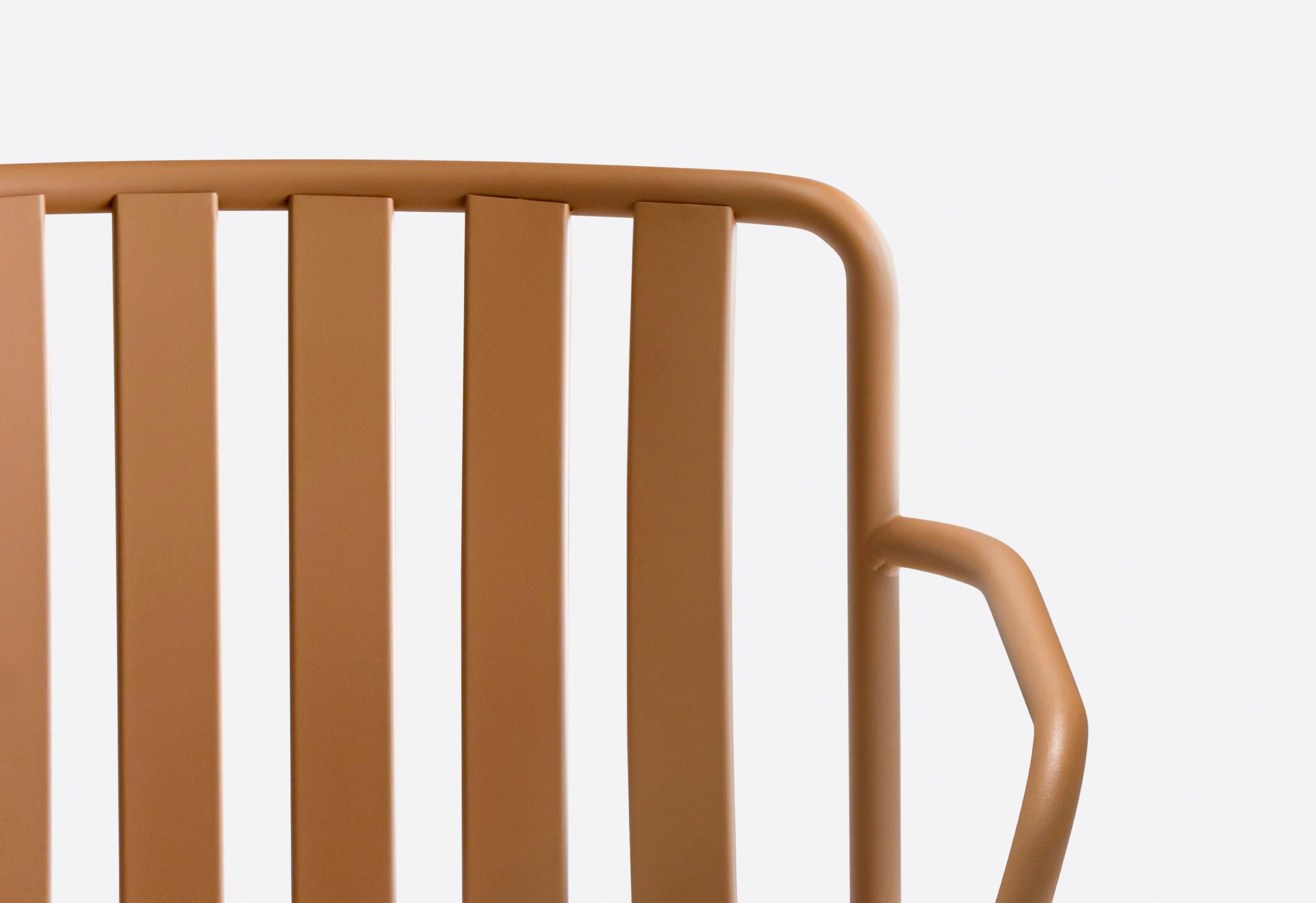 Стальное садовое кресло с подлокотниками Pedrali Coney ARCH-00070862 - Вид №1