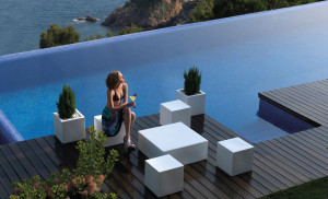 007699 Столик Jut Vondom Quadrat