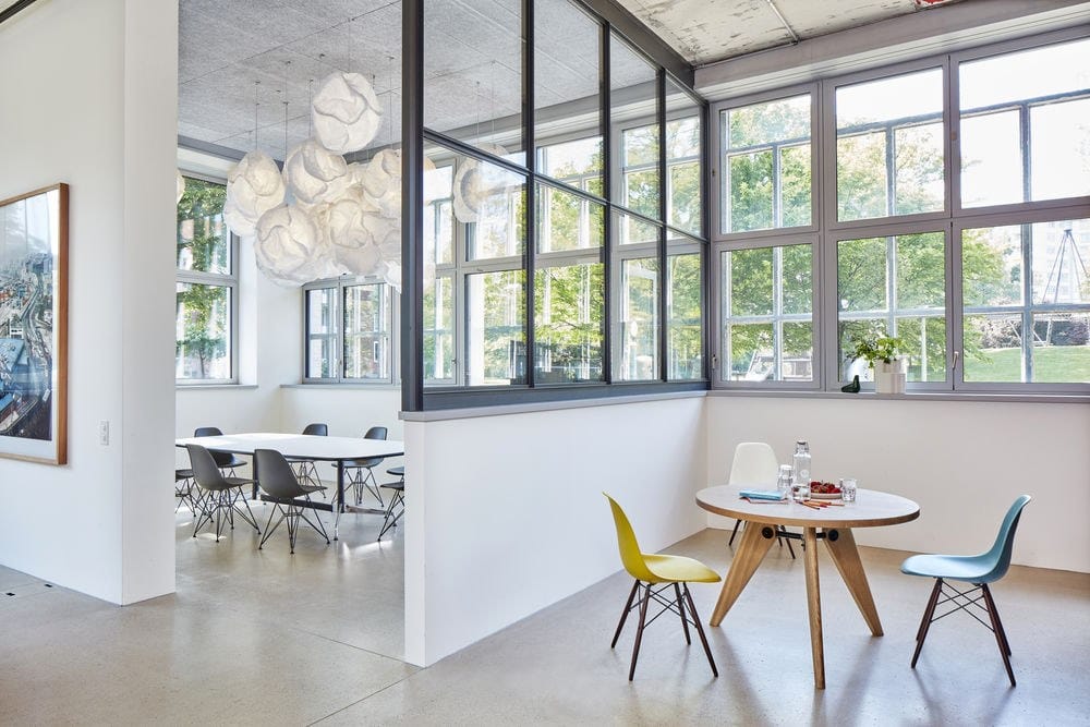 Стул из полипропилена с мягким сиденьем VITRA Eames Plastic Chair ARCH-00109310 - Вид №20