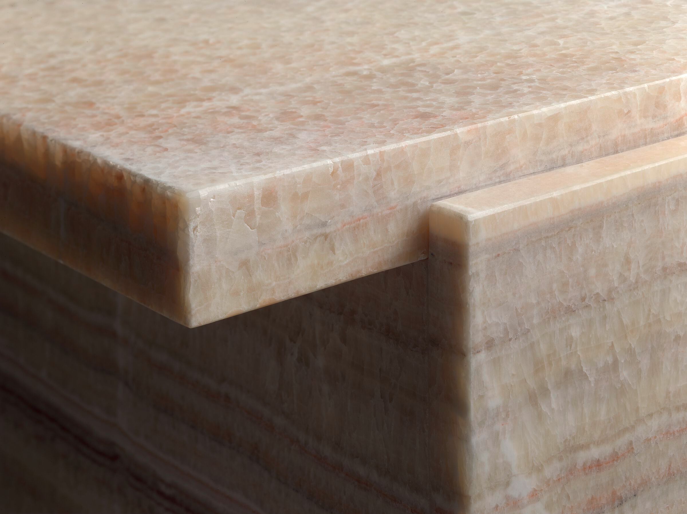 Журнальный столик из оникса e15 TORE ONYX ARCH-00034206 - Вид №4